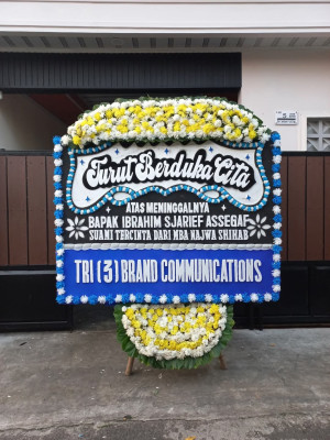 Papan Bunga Duka di Bangunkerto